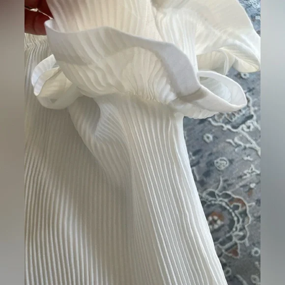 Ruffled Top - Picture 7 of 9